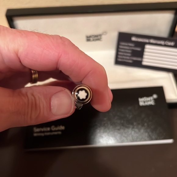 Mount Blanc ballpoint blue pen with blue sapphire 4.3 inches - Picture 5 of 10